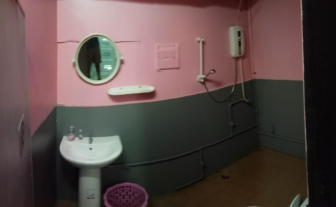Wild & Wandering Backpacker Hostel & Bar Хад-Рін Номер фото